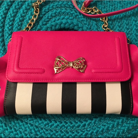 Betsey Johnson Clutch or Cross Body purse, bag - Picture 2 of 8